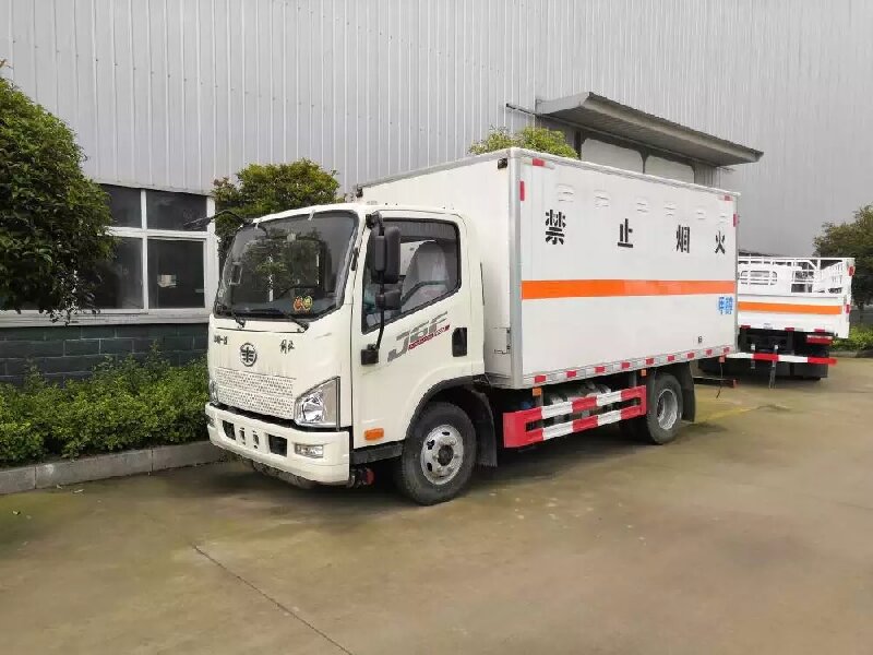 成都到羅湖區(qū)危險(xiǎn)品運(yùn)輸