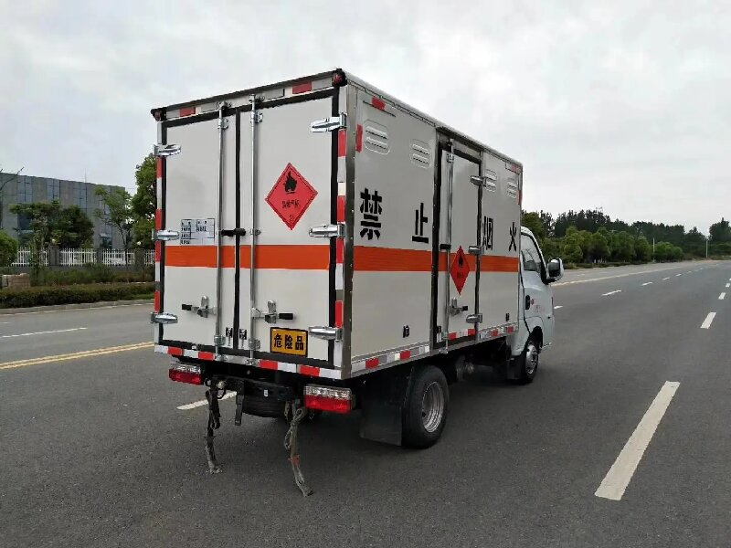 成都到鄂溫克族自治旗危險品運輸